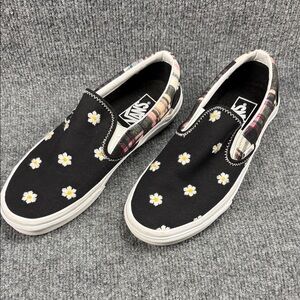 Vans Black Slip-Ons with Daisy Floral & Plaid Canvas Pattern Women’s 8 Men’s 6.5